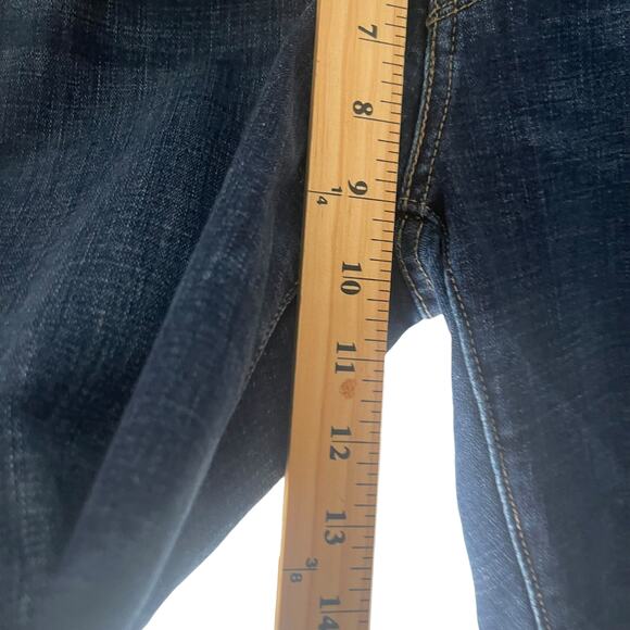 Levi Strauss & Co Women's Size 29 Dark Wash Blue Curvy Bootcut Jeans - Picture 10 of 11